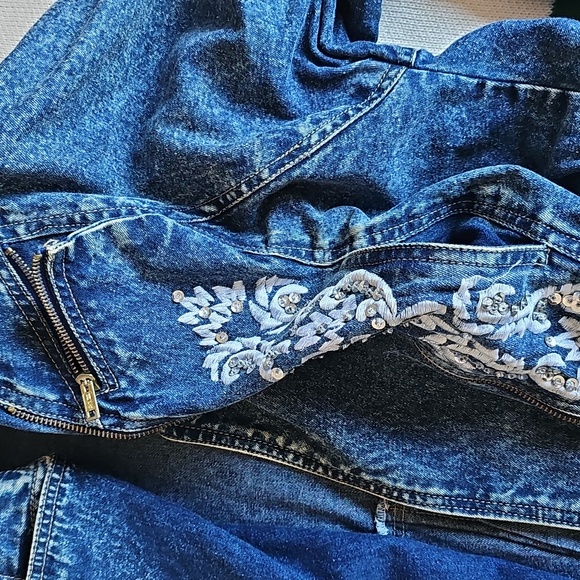 Ambrosa Vintage Embroidered Sequins Acid Wash Denim Jean Jacket w Shoulder Pads - Picture 13 of 16